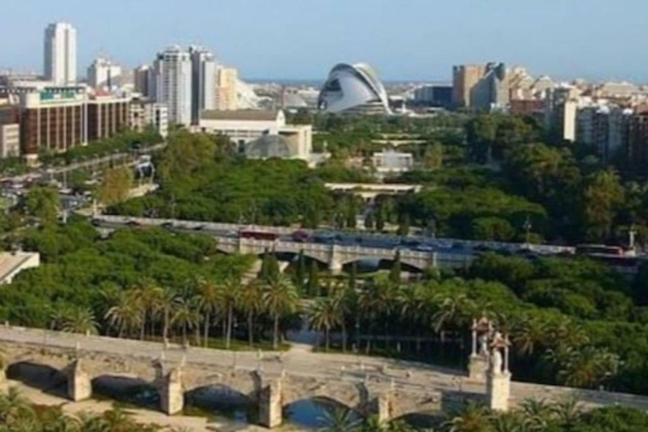 Loft En La Ciudad De Las Ciencias Y Cerca De La Playa Valencia Eksteriør billede